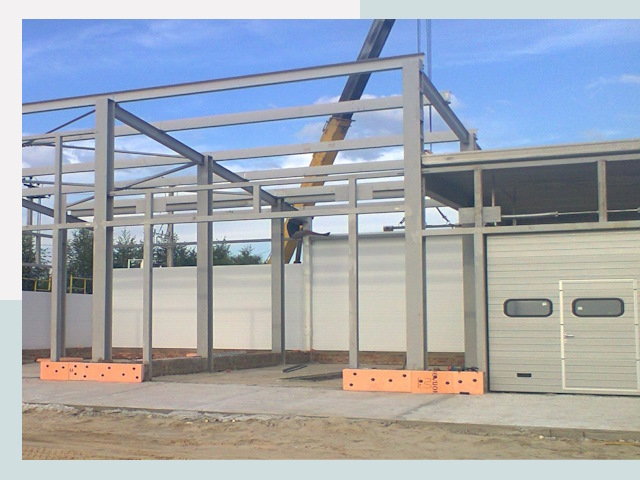 Строительство автосервисов от СтальСтрой-Хбр по цене 617 руб.