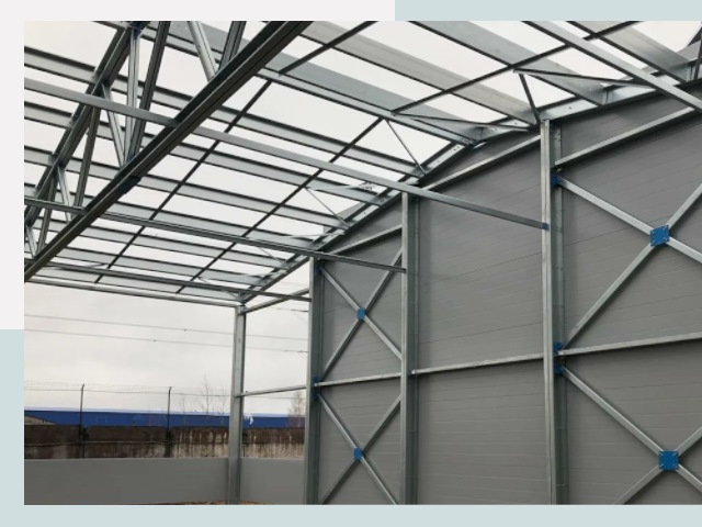 Каркасные ангары от СтальСтрой-Хбр по цене от 617 руб.